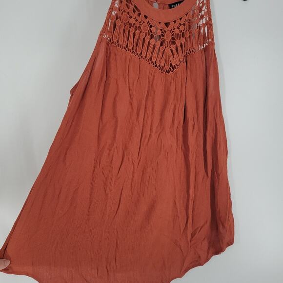 Torrid Orange Crinkle Gauze Crochet Detail Halter Tank 1X - Picture 3 of 10